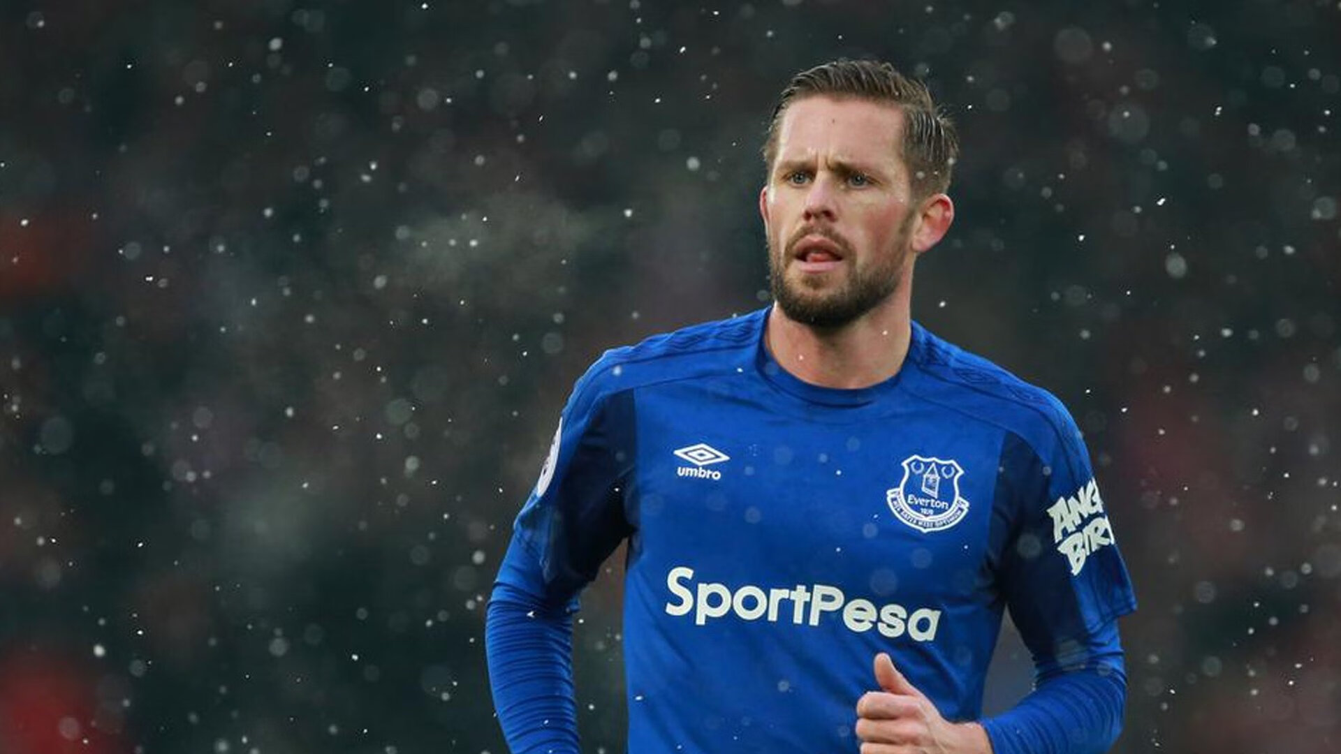 黄蜂强势晋级启示录，德甲争冠战与湖人的跨界共鸣