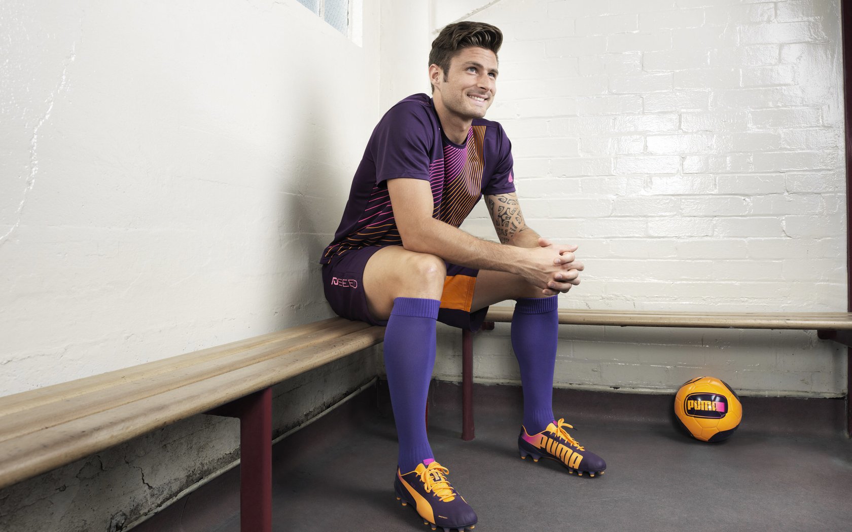 绝境中的逆袭与传奇的延续，波兰翻盘奥地利，许昕再创乒坛新纪录